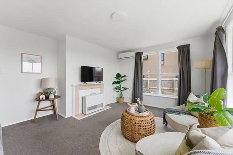 Photo of property in 19 Pukeori Street, Marfell, New Plymouth, 4310