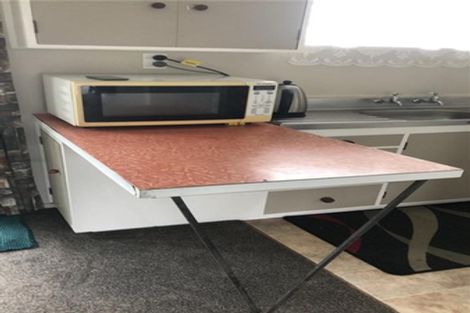 Photo of property in 76 Helvetia Road, Pukekohe, 2120