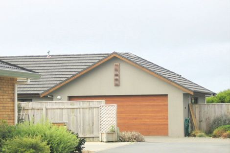 Photo of property in 59 Regent Drive, Paraparaumu Beach, Paraparaumu, 5032