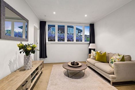 Photo of property in 1/86 Beach Road, Castor Bay, Auckland, 0620