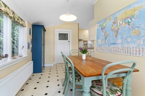 Photo of property in 29 Wadestown Road, Wadestown, Wellington, 6012