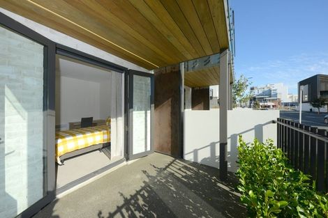 Photo of property in 2/214 Hereford Street, Christchurch Central, Christchurch, 8011