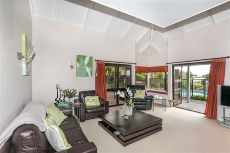 Photo of property in 60 Derbyshire Lane, Karaka, Papakura, 2580