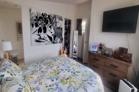 Photo of property in 1a Hythe Terrace, Mairangi Bay, Auckland, 0630
