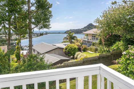 Photo of property in 2 Tairua Heights, Tairua, 3508