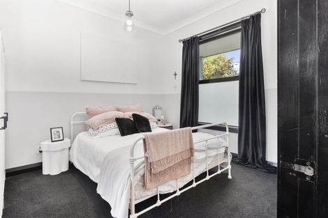 Photo of property in 17 Ferguson Street, Newtown, Wellington, 6021