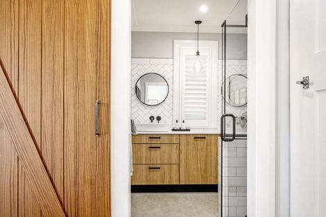 Photo of property in 59 Cliffs Road, Saint Clair, Dunedin, 9012