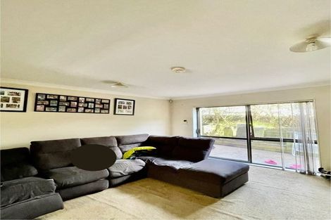 Photo of property in 52 The Enclave, Totara Heights, Auckland, 2105