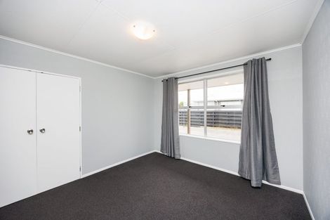 Photo of property in 24 Geraldine Crescent, Cloverlea, Palmerston North, 4412