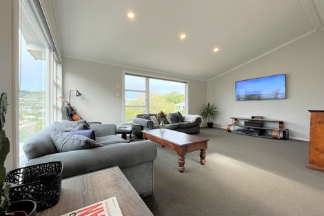 Photo of property in 59 Winston Street, Crofton Downs, Wellington, 6035