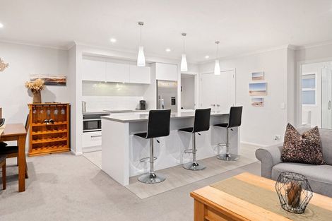 Photo of property in 856a Papamoa Beach Road, Papamoa Beach, Papamoa, 3118