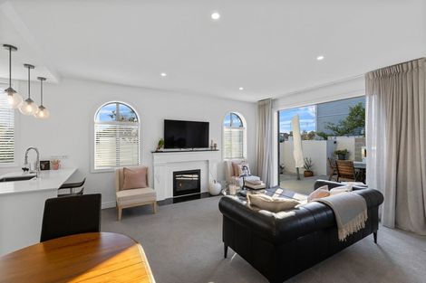 Photo of property in 1/52 Fendalton Road, Fendalton, Christchurch, 8014