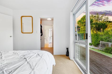 Photo of property in 24 Milan Drive, Glen Eden, Auckland, 0602