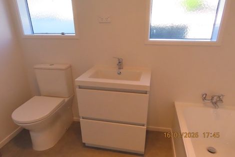 Photo of property in 23 Blacklock Avenue, Henderson, Auckland, 0612