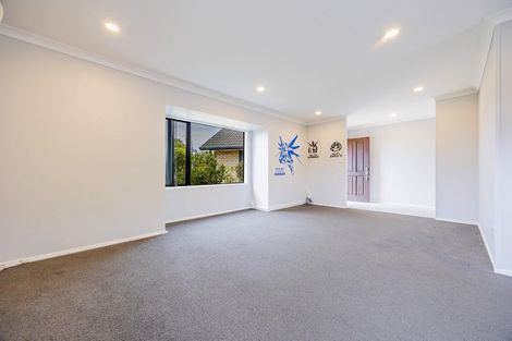 Photo of property in 56 Lothian Brae, Wattle Downs, Auckland, 2103