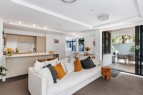 Photo of property in 7/48 Marine Parade, Mount Maunganui, 3116