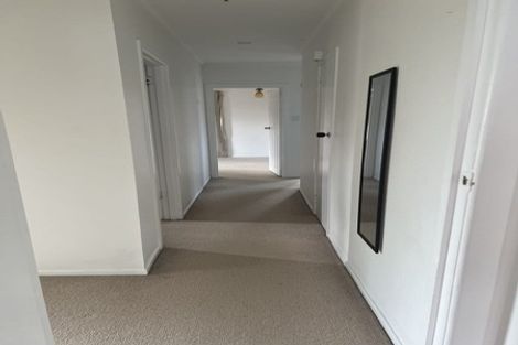 Photo of property in 67 Hyperion Drive, Randwick Park, Auckland, 2105