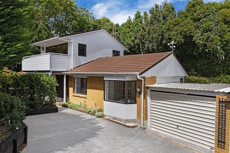 Photo of property in 2/15 Micawber Place, Mellons Bay, Auckland, 2014