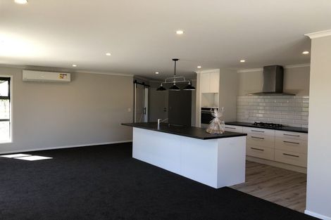 Photo of property in 5 Roma Way, Waitarere, 5510