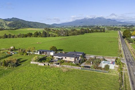 Photo of property in 37 Upper Pitone Road, Pitone, New Plymouth, 4374