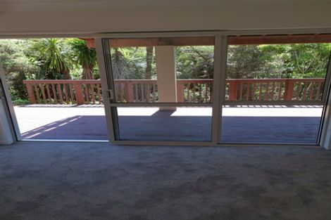 Photo of property in 16 Para Close, Fairview Heights, Auckland, 0632