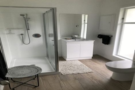 Photo of property in 1a Nikau Road, Waikanae, 5036