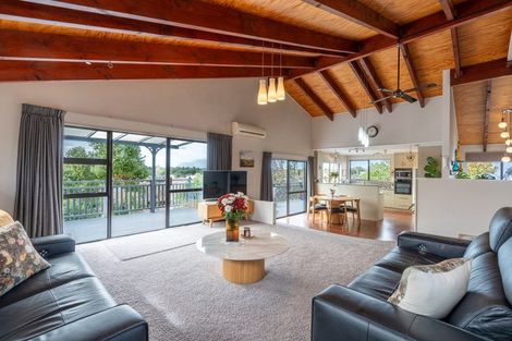 Photo of property in 13 Houhere Place, Pukete, Hamilton, 3200