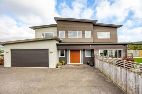 Photo of property in 72 Aotea Drive, Aotea, Porirua, 5024