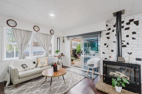 Photo of property in 4 Bremridge Place, Melville, Hamilton, 3206