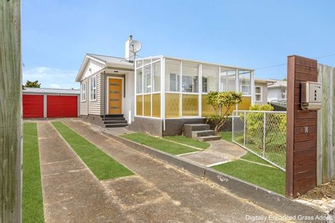 Photo of property in 14 Ferguson Street, Levin, 5510