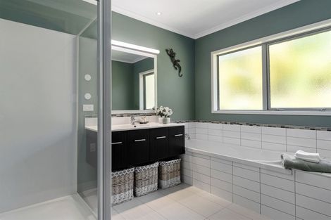 Photo of property in 9r Jason Place, Pyes Pa, Tauranga, 3112
