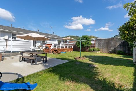 Photo of property in 6 Burns Grove, Trentham, Upper Hutt, 5018