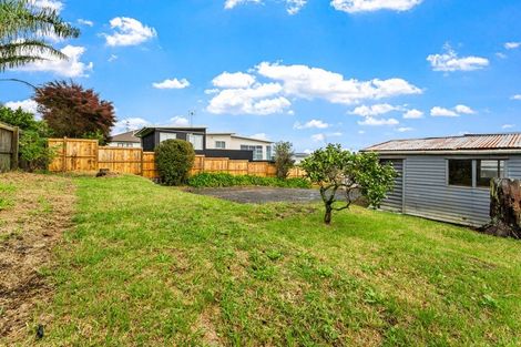 Photo of property in 19 Tindalls Bay Road, Tindalls Beach, Whangaparaoa, 0930