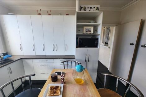 Photo of property in 581 Queen Street East, Levin, 5510