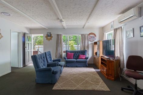 Photo of property in 910 Grove Road, Mayfair, Hastings, 4122