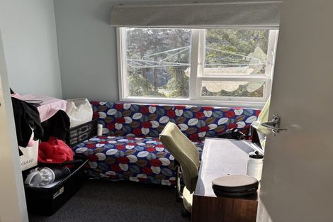 Photo of property in 2/17 Huntingdon Street, Northland, Wellington, 6012