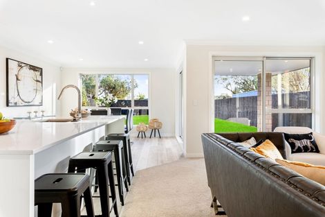 Photo of property in 6 Jaedee Court, Howick, Auckland, 2014