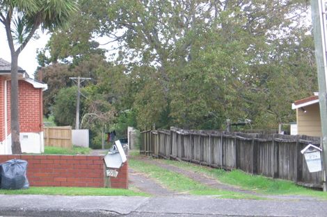 Photo of property in 27a Buscomb Avenue, Henderson, Auckland, 0610