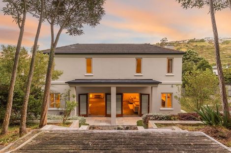 Photo of property in 16 Basil Place, Mount Pleasant, Christchurch, 8081