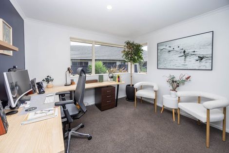 Photo of property in 12 Flora Way, Rototuna, Hamilton, 3210