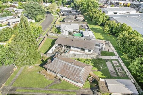 Photo of property in 71 Oakfield Crescent, Pukete, Hamilton, 3200