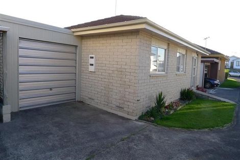 Photo of property in 2/13 Alexander Street, Papakura, 2110