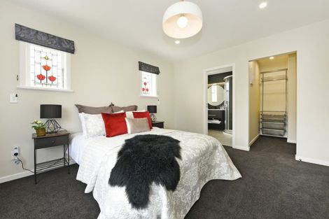 Photo of property in 10f1- Victoria Street, Ebdentown, Upper Hutt, 5018
