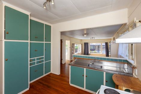 Photo of property in 4 Mckay Street, Paraparaumu Beach, Paraparaumu, 5032