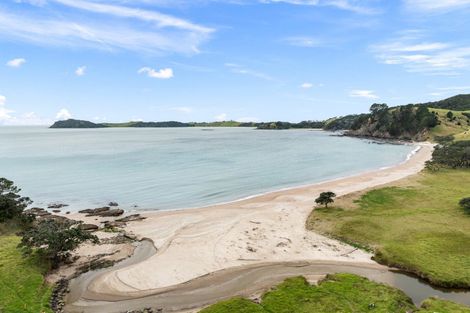 Photo of property in 178 Ngahau Bay Road, Helena Bay, Hikurangi, 0184