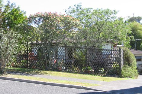 Photo of property in 2/86 Langana Avenue, Browns Bay, Auckland, 0630