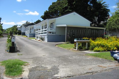 Photo of property in 42 Wellington Street, Pukekohe, 2120