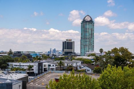 Photo of property in 6/4a The Promenade, Takapuna, Auckland, 0622