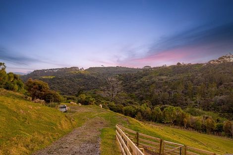 Photo of property in 92 Taiapa Valley Road, Muriwai, Waimauku, 0881