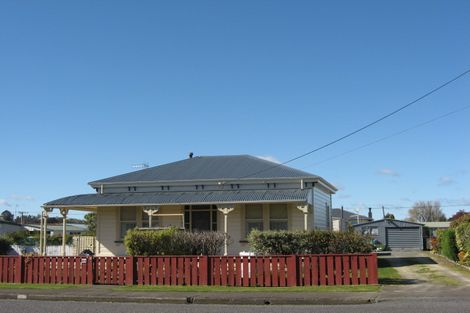 Photo of property in 6 Melville Street, Waipawa, 4210